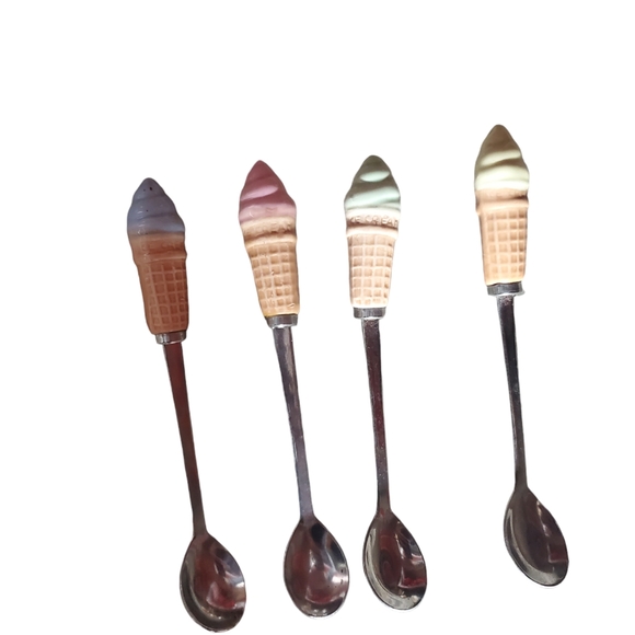 Vintage ceramic icecream dishes and spoons - Picture 2 of 5
